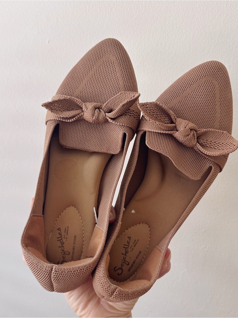 Seychelles • Fabric Bow Pointed Toe Flat in Taupe/Beige